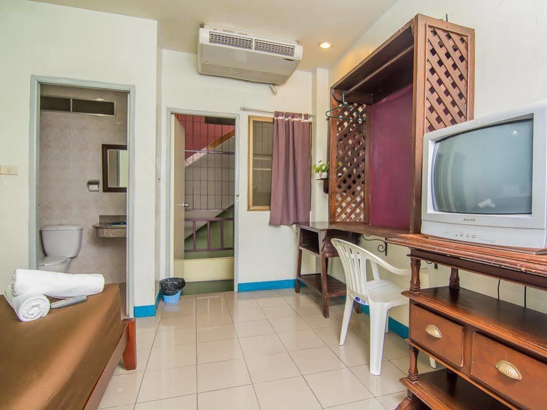 Sutus Court 5 Hotel Pattaja Kültér fotó