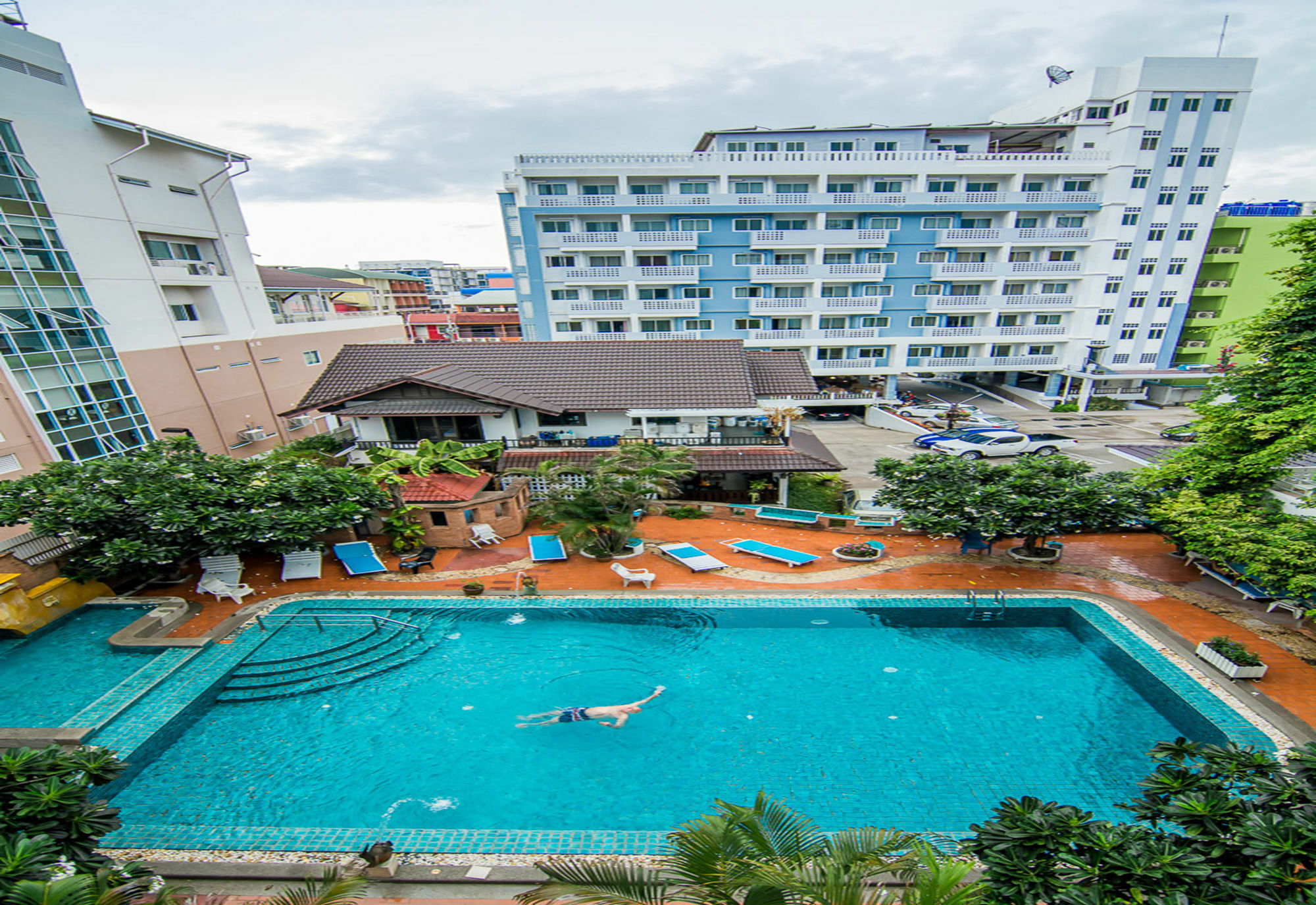Sutus Court 5 Hotel Pattaja Kültér fotó